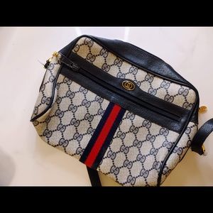 Authentic Gucci 70’s crossbody